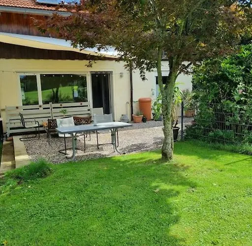 Apartmán Mit Garten Und Bergblick *
