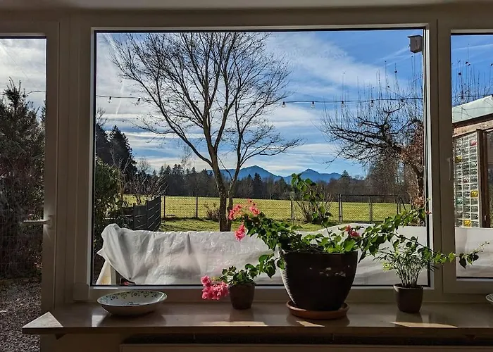 Apartmán Mit Garten Und Bergblick *