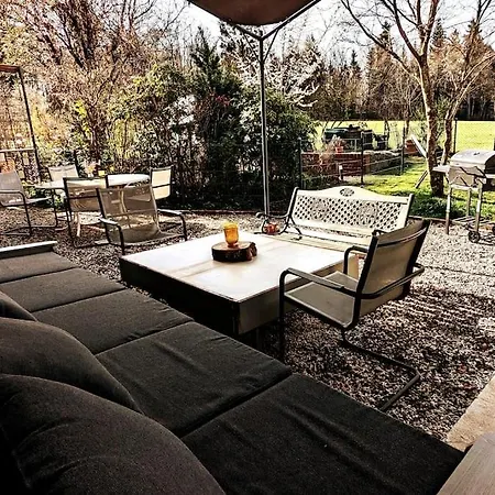 Mit Garten Und Bergblick Apartment Traunstein