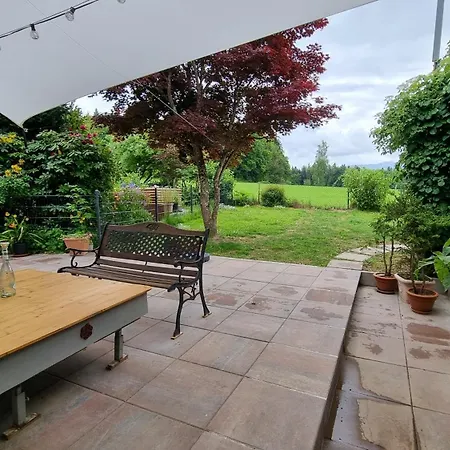 Mit Garten Und Bergblick Apartmán *